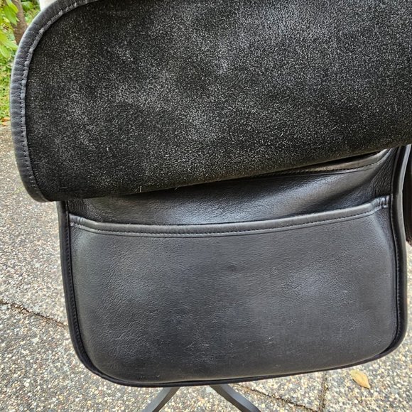 VINTAGE COACH  Patricia Legacy Flap Black Leather Crossbody Bag #9951 - Picture 4 of 16